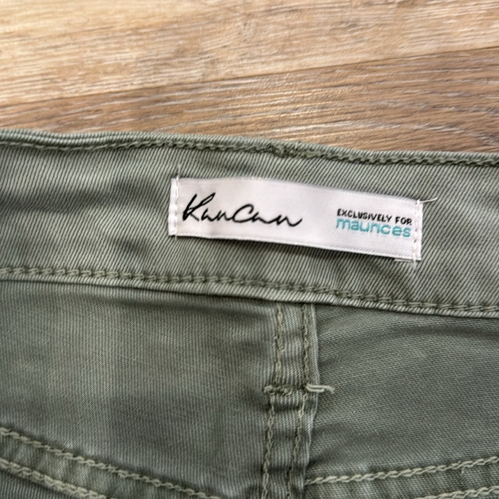 New with tags KanCan shorts - Picture 6 of 7